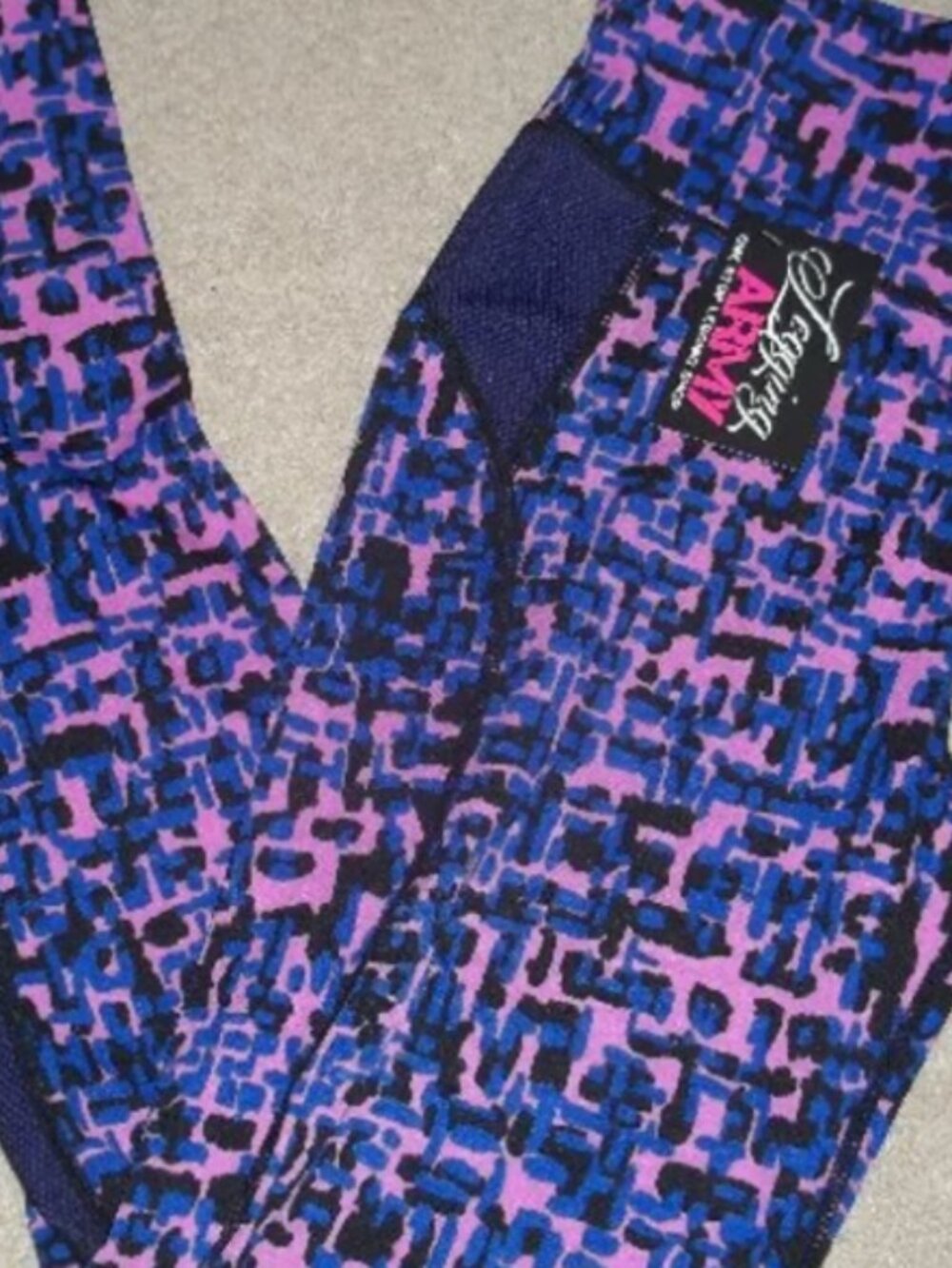 Women's size Small/ Medium fitness leggings NEW